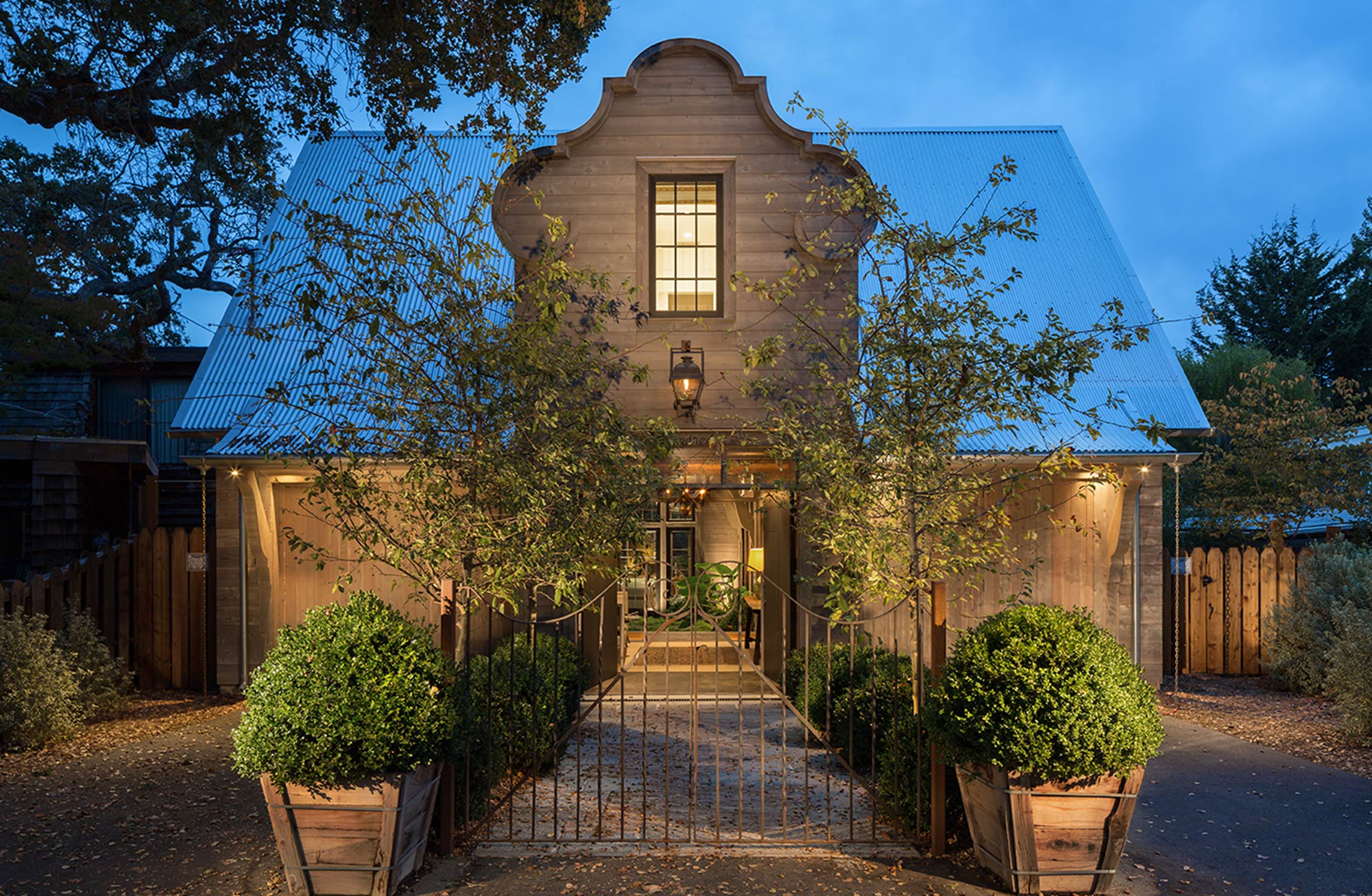 modern contemporary farmhouse